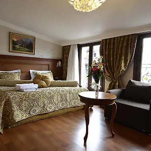 Hotel Millennium
